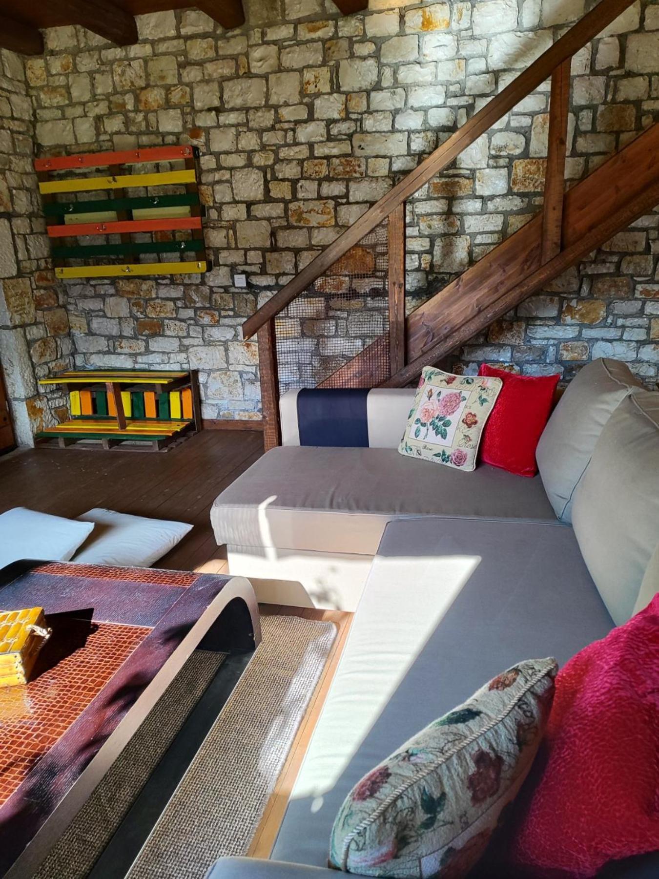 Erymanthos Country Chalet