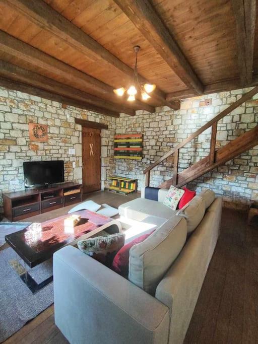 Erymanthos Country Chalet